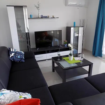 Apartament By The Sea Povile, - 13294 *